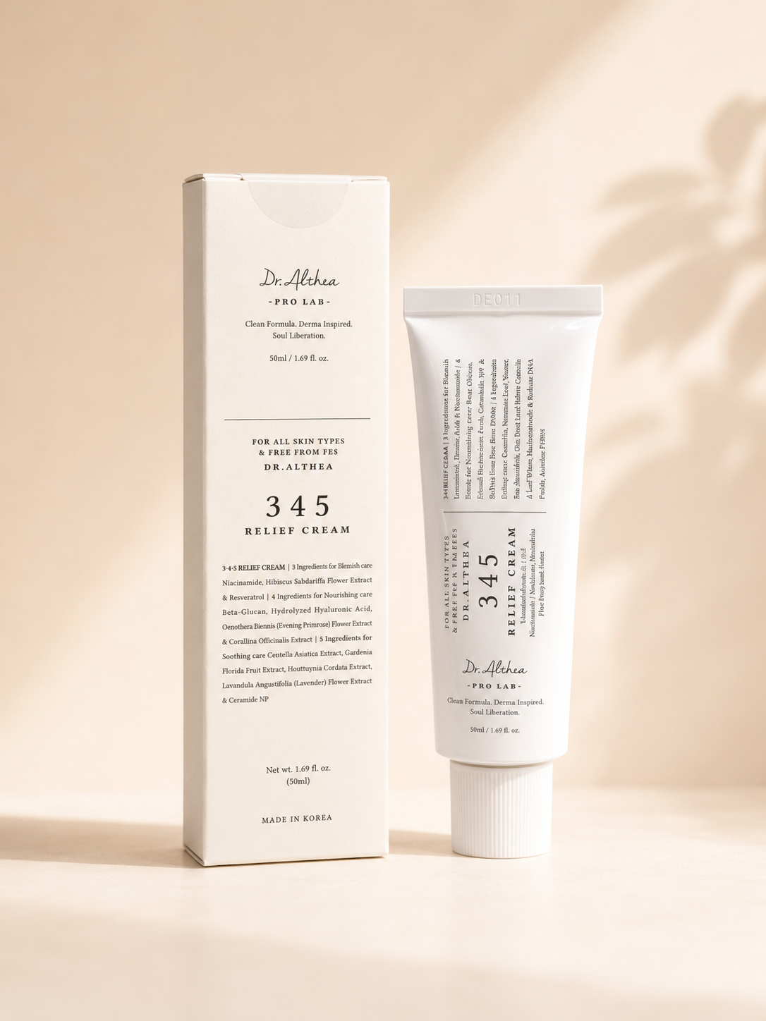 کرم تسکین‌دهنده Dr. Althea 345 Relief Cream | حجم 50 میلی‌لیتر  کرم Dr. Althea 345 Relief Cream یک مرطوب‌کننده و تسکین‌دهنده پوست ساخت کره جنوبی است که با ترکیبی از مواد آبرسان، ترمیم‌کننده و آرام‌بخش، به کاهش قرمزی، التهاب و تقویت سد دفاعی پوست کمک می‌کند. این کرم با بافت سبک و جذب سریع، برای استفاده روزانه و انواع پوست، به‌ویژه پوست‌های حساس و مستعد تحریک، مناسب است