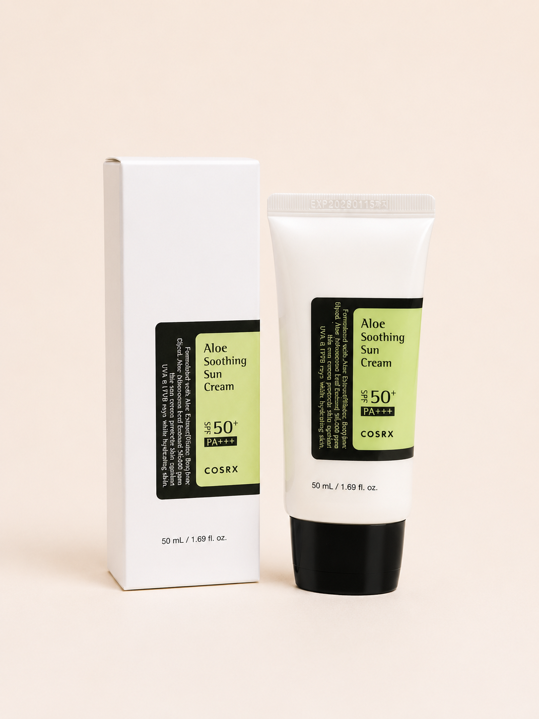 کرم ضد آفتاب آلوئه‌ورا کوزارکس Aloe Soothing Sun Cream SPF50+ PA+++  COSRX Aloe Soothing Sun Cream SPF50+ PA+++ یک ضد آفتاب آبرسان و تسکین‌دهنده است که با بهره‌گیری از عصاره آلوئه‌ورا، علاوه بر محافظت مؤثر از پوست در برابر اشعه‌های مضر خورشید، رطوبت مورد نیاز پوست را نیز تأمین می‌کند. این محصول بافتی سبک، کرمی و نرم دارد و بدون ایجاد سفیدک یا احساس چسبندگی، به‌راحتی روی پوست پخش می‌شود.  فرمولاسیون ملایم این ضد آفتاب باعث شده برای استفاده روزانه و انواع پوست، به‌ویژه پوست‌های خشک، نرمال، حساس و کم‌آب، انتخابی مناسب باشد. همچنین به دلیل خاصیت مرطوب‌کنندگی، می‌تواند جایگزین مناسبی برای کرم روز در روتین مراقبت از پوست باشد