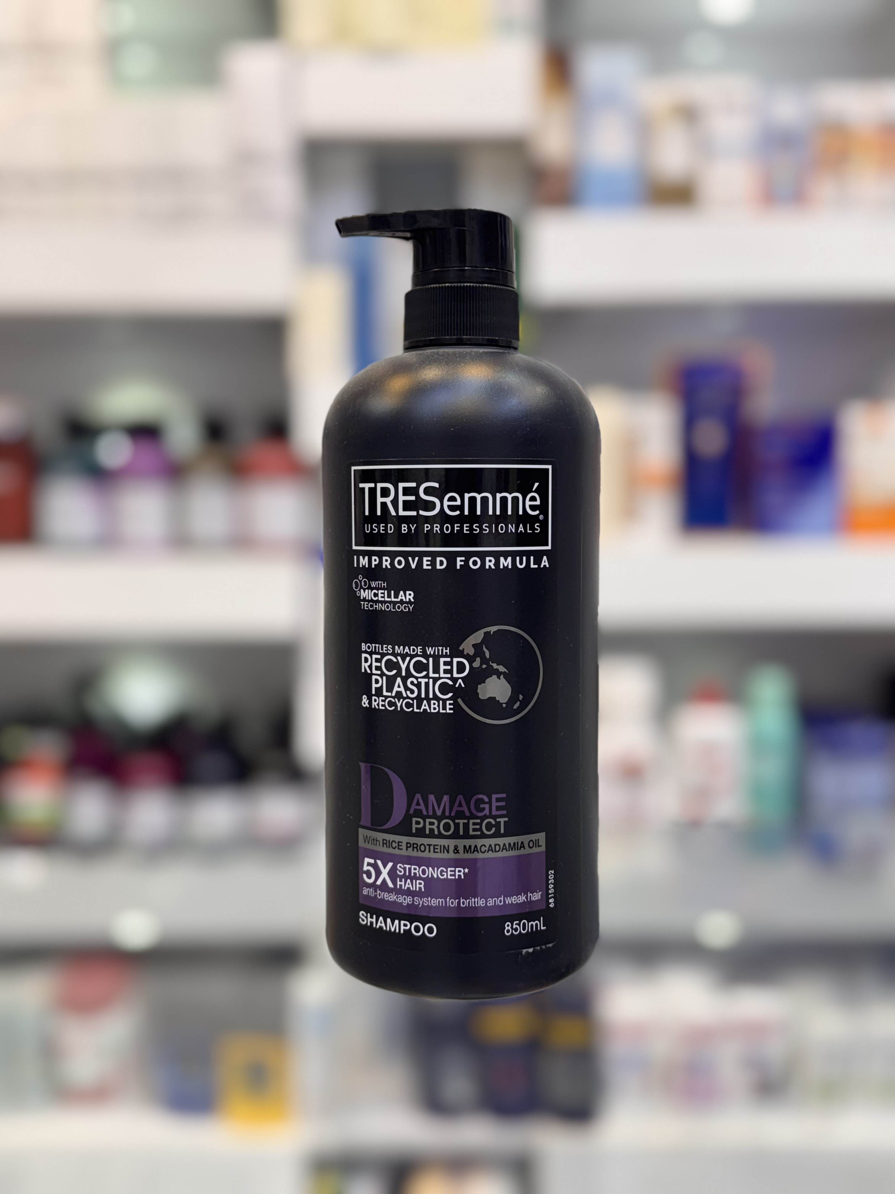 شامپو ترزمه TRESemmé Damage Protect با پروتئین برنج و روغن ماکادمیا – ۸۵۰ میلی‌لیتر