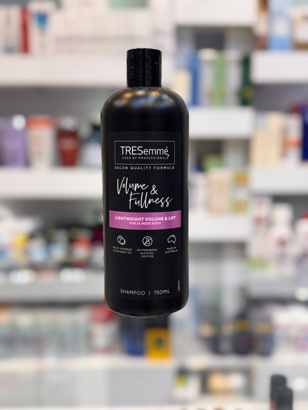 شامپو TRESemmé Volume & Fullness حجمدهنده و افزایشدهنده حالت مو – ۷۵۰ میلیلیتر
