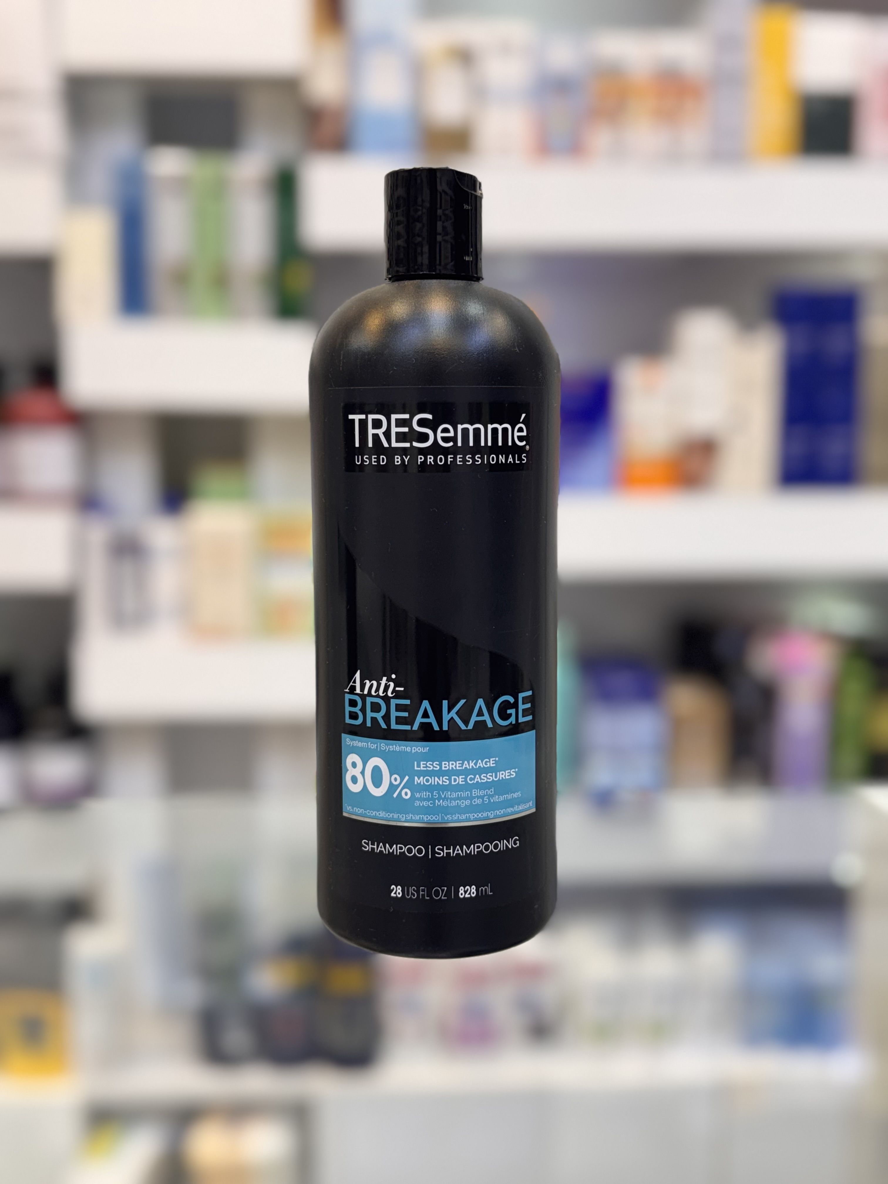شامپو TRESemmé Anti-Breakage ضد شکنندگی مو با ویتامین B5 – حجم ۸۲۸ میلی‌لیتر