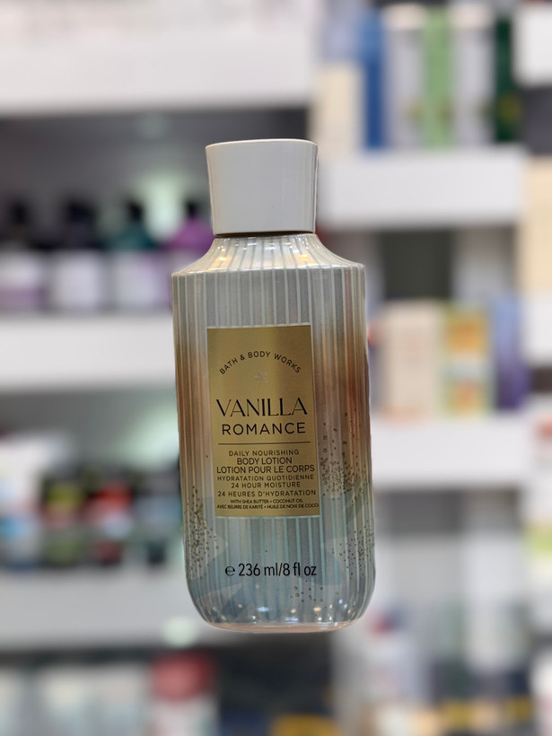 لوسیون بدن بث اند بادی ورکس مدل VANILLA ROMANCE حجم 236 میلی لیتر