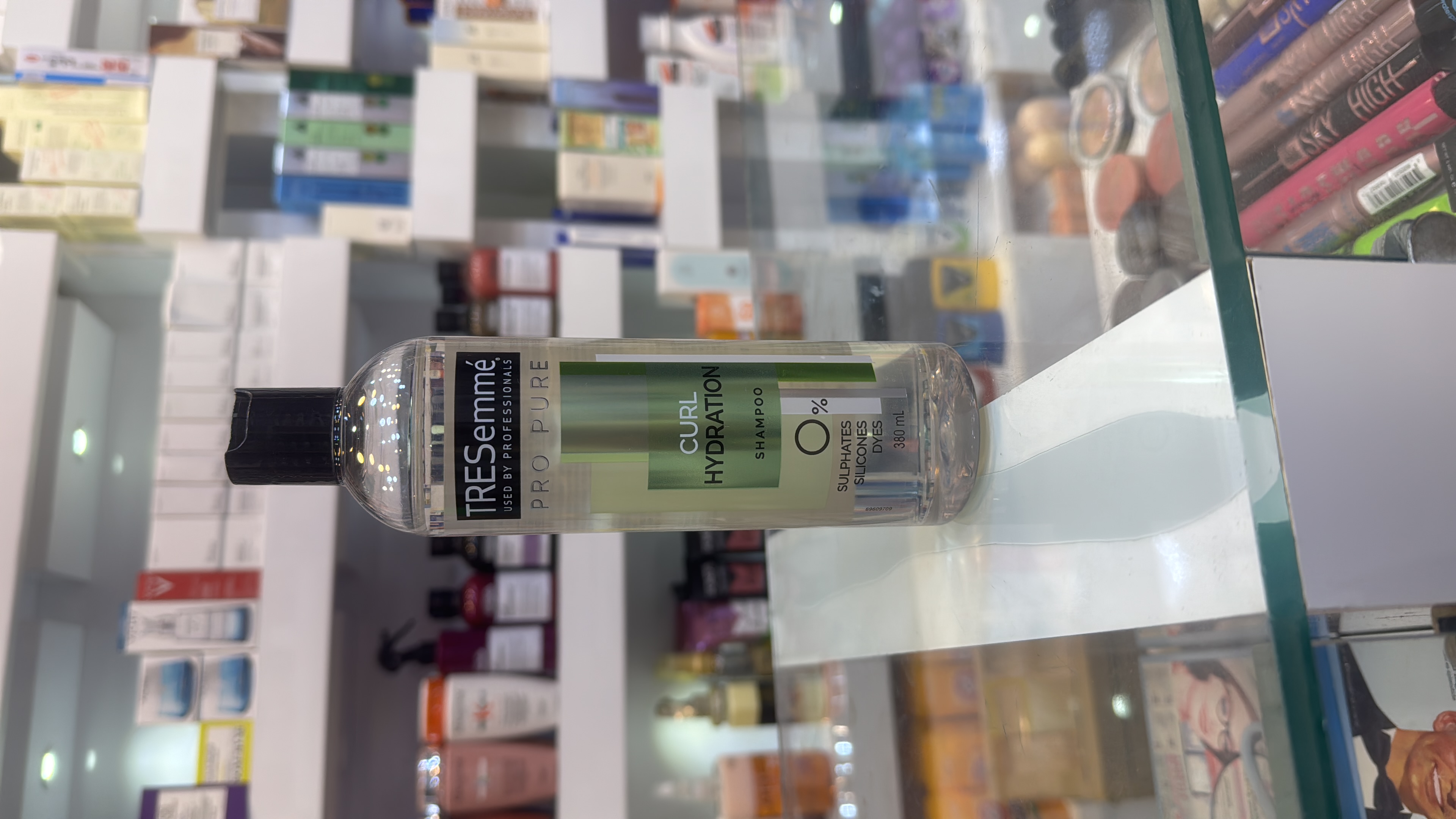 شامپو آبرسان موهای فر TRESemmé Pro Pure Curl Hydration – حجم ۳۸۰ میلی‌لیتر